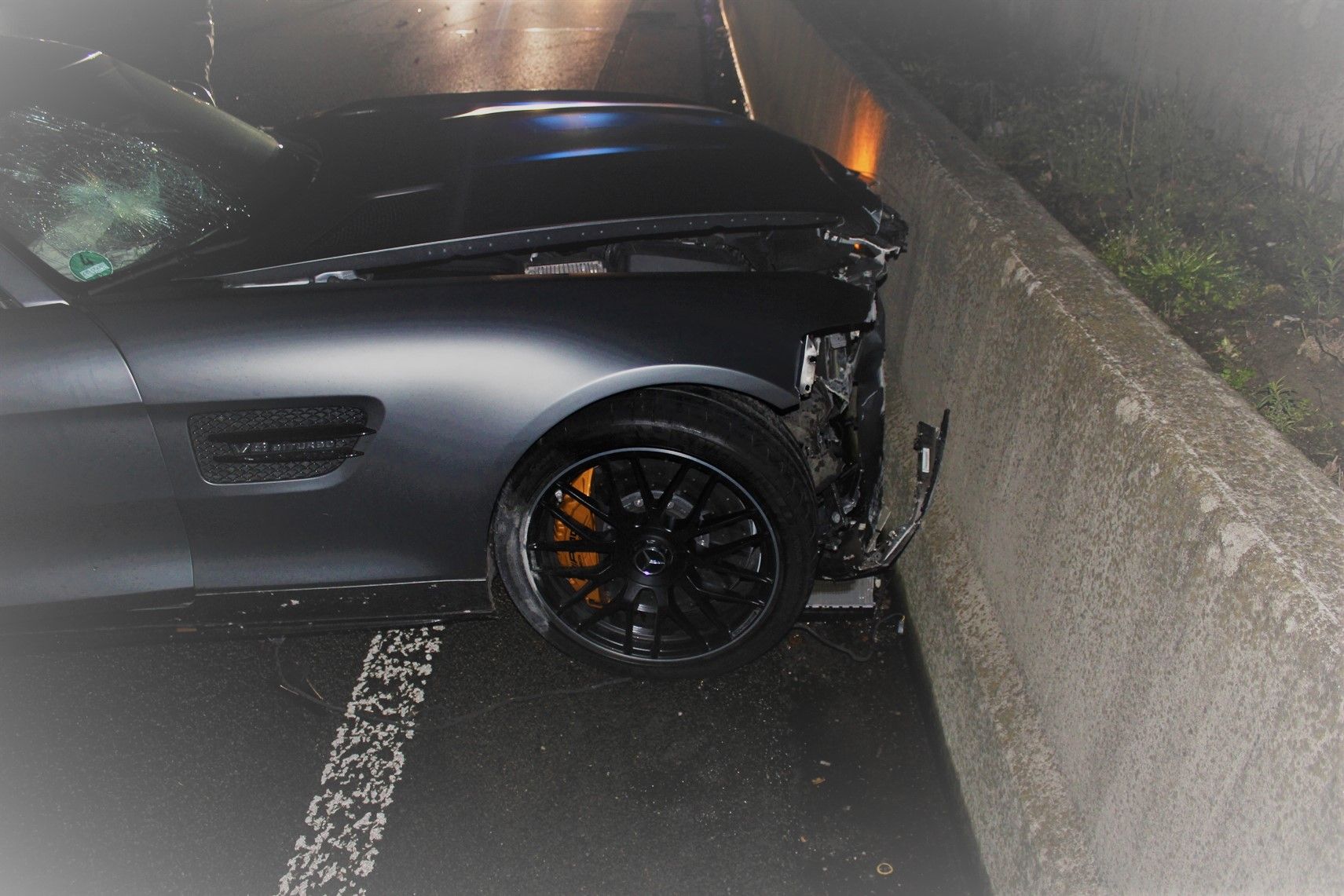 UnfallMercedesAMGGTS