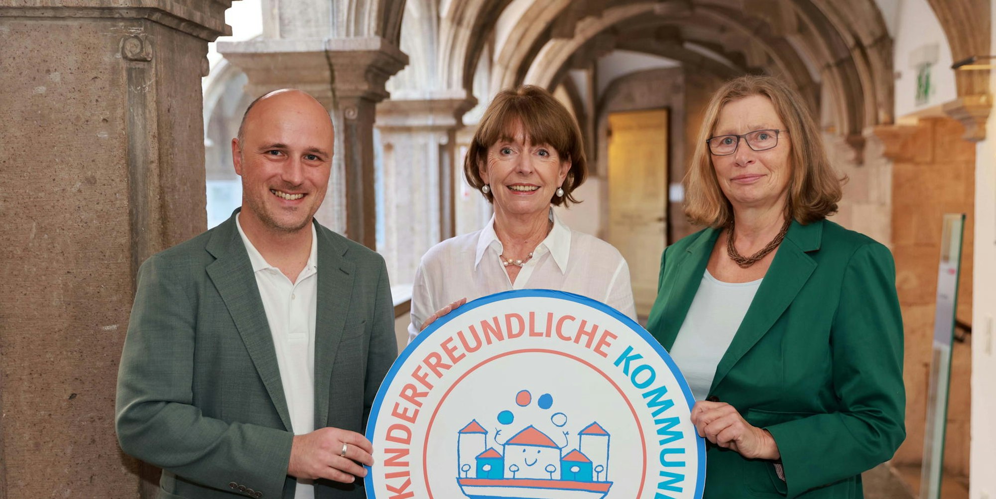 nab220912_Siegel_Kinderfreundlichkeit_01
