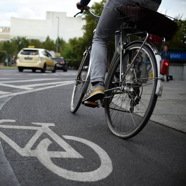 Symbolbild Unfall Radfahrer