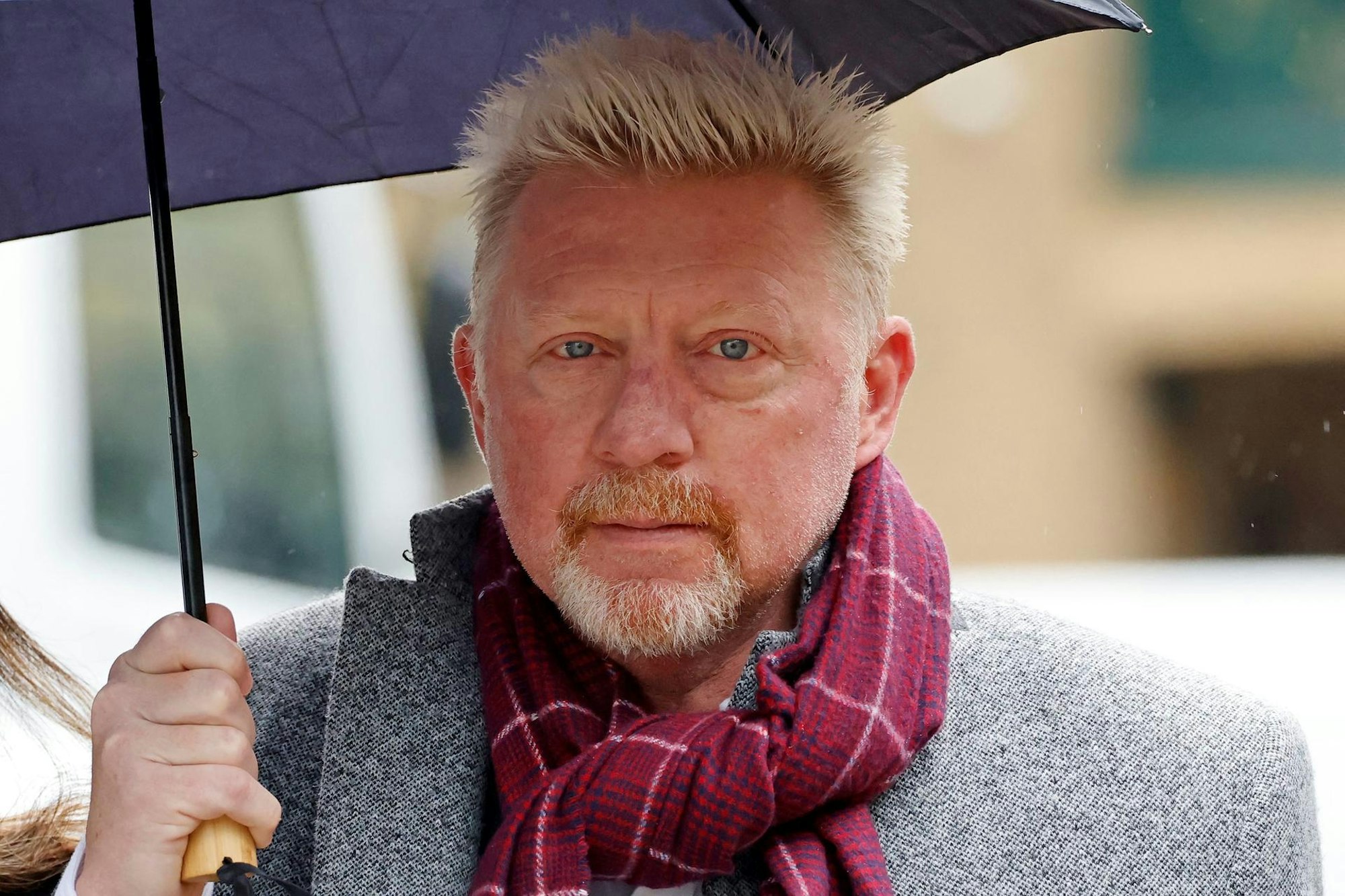 Boris Becker unterm Schirm