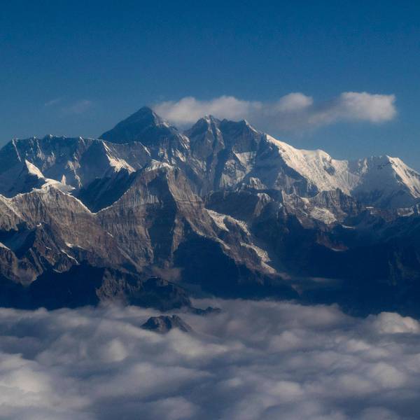 Mount Everest Symbol 070222
