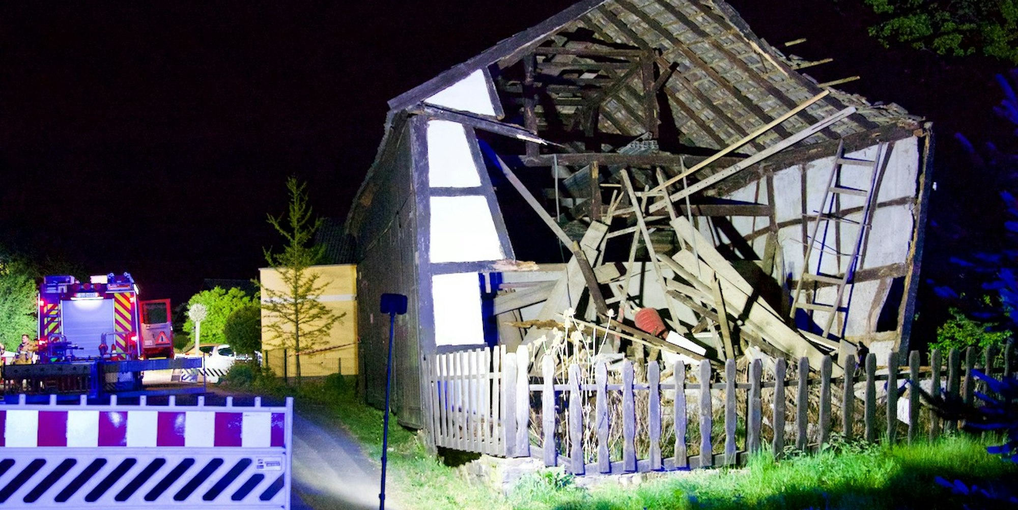 Einsturz Scheune Much