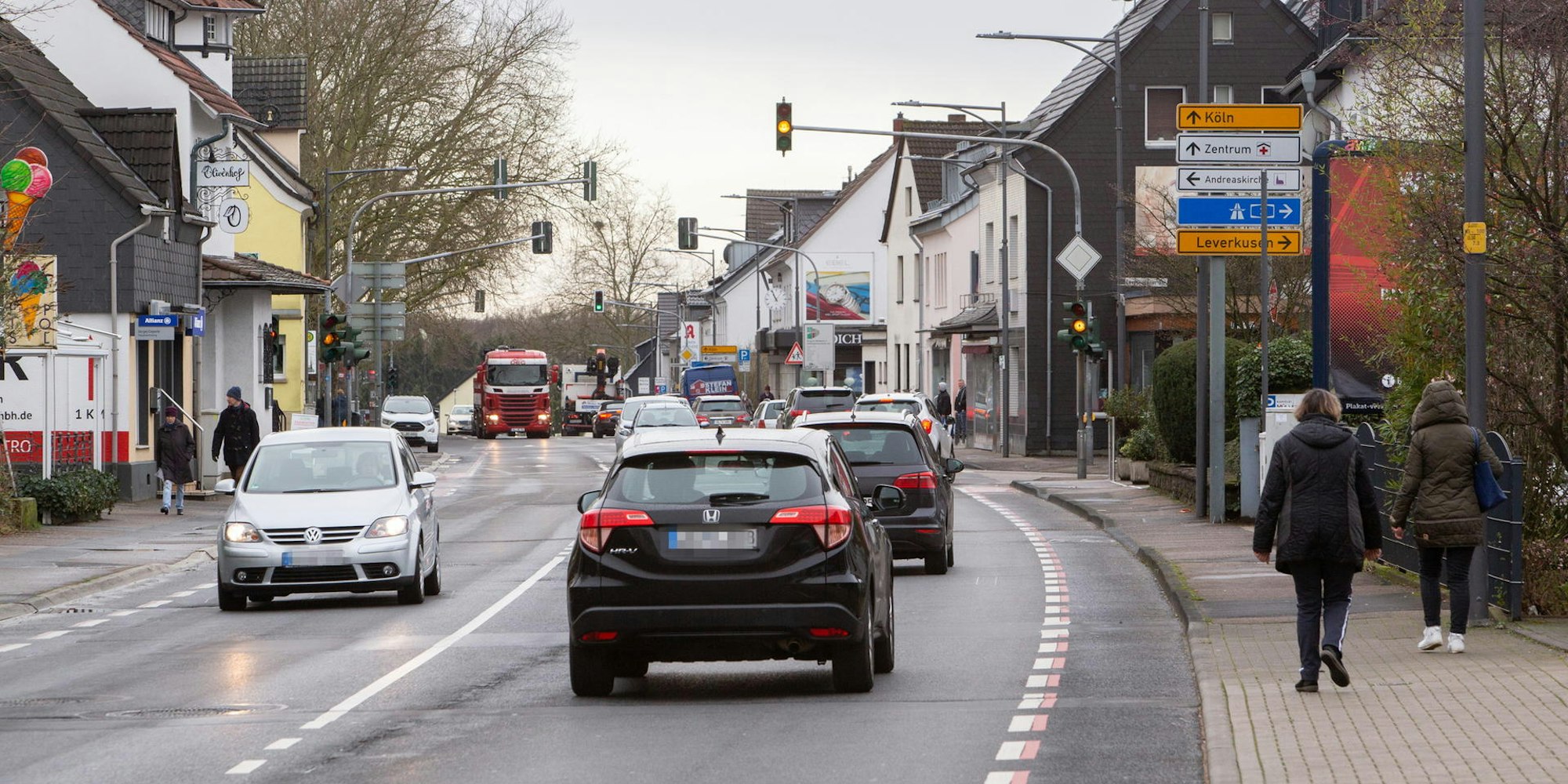 Altenberger-Dom-Straße_Leverkusener Straße Schildgen 221121