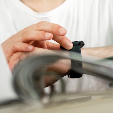 Überstunden Symbolbild Beschnitt