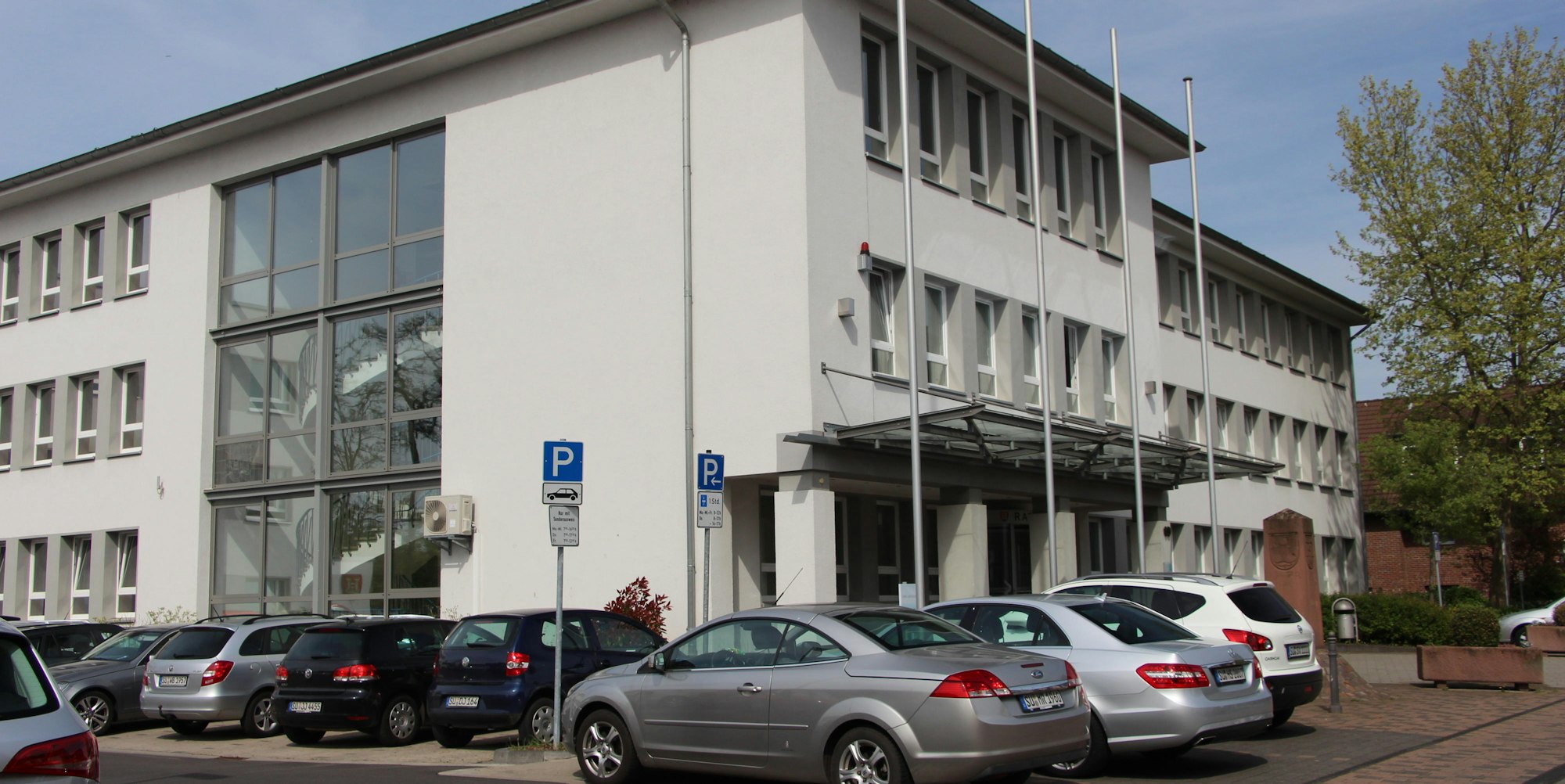 Rathaus_Niederkassel_Symbolbild