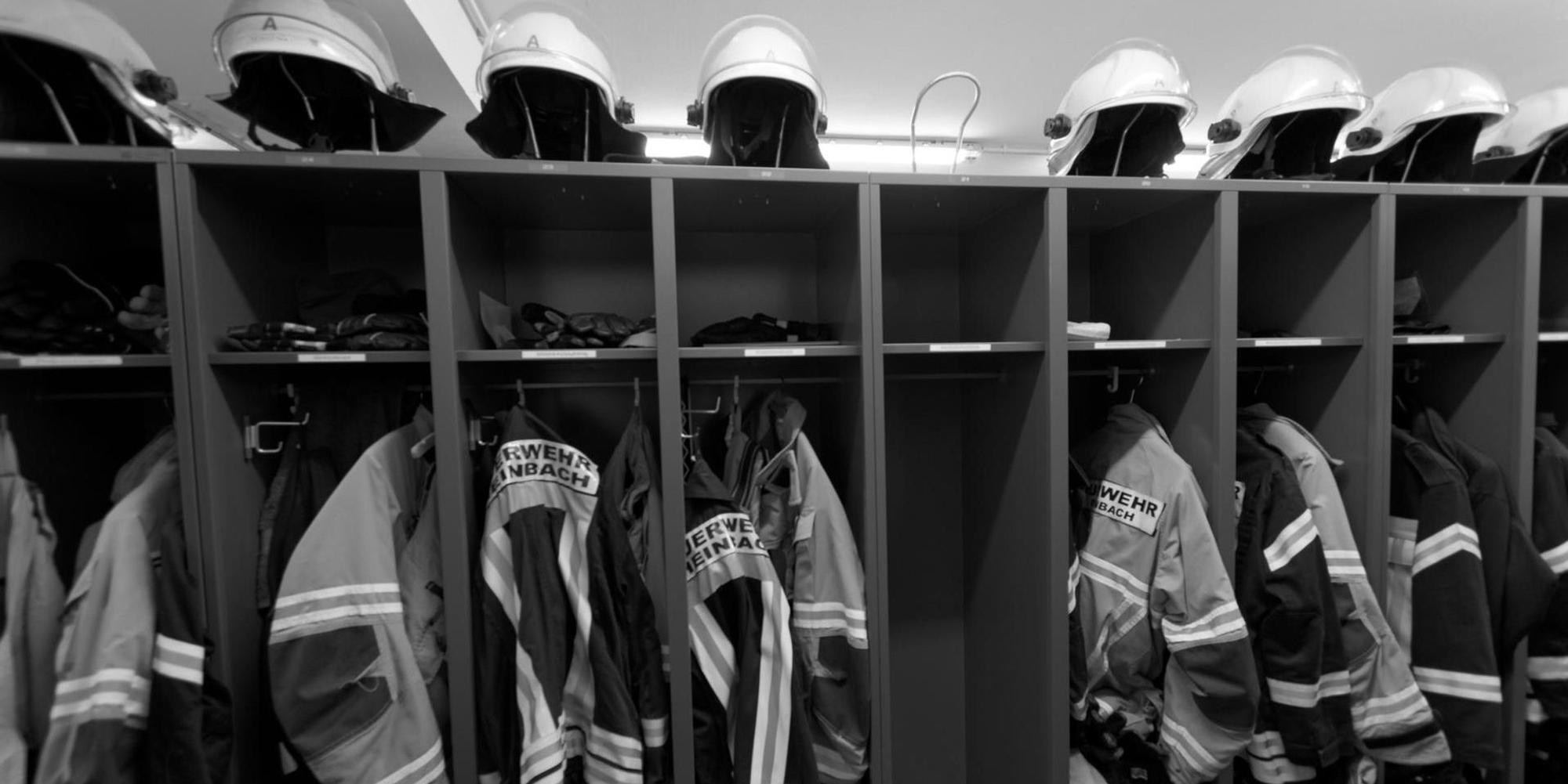 Feuerwehr_leerer_Spind