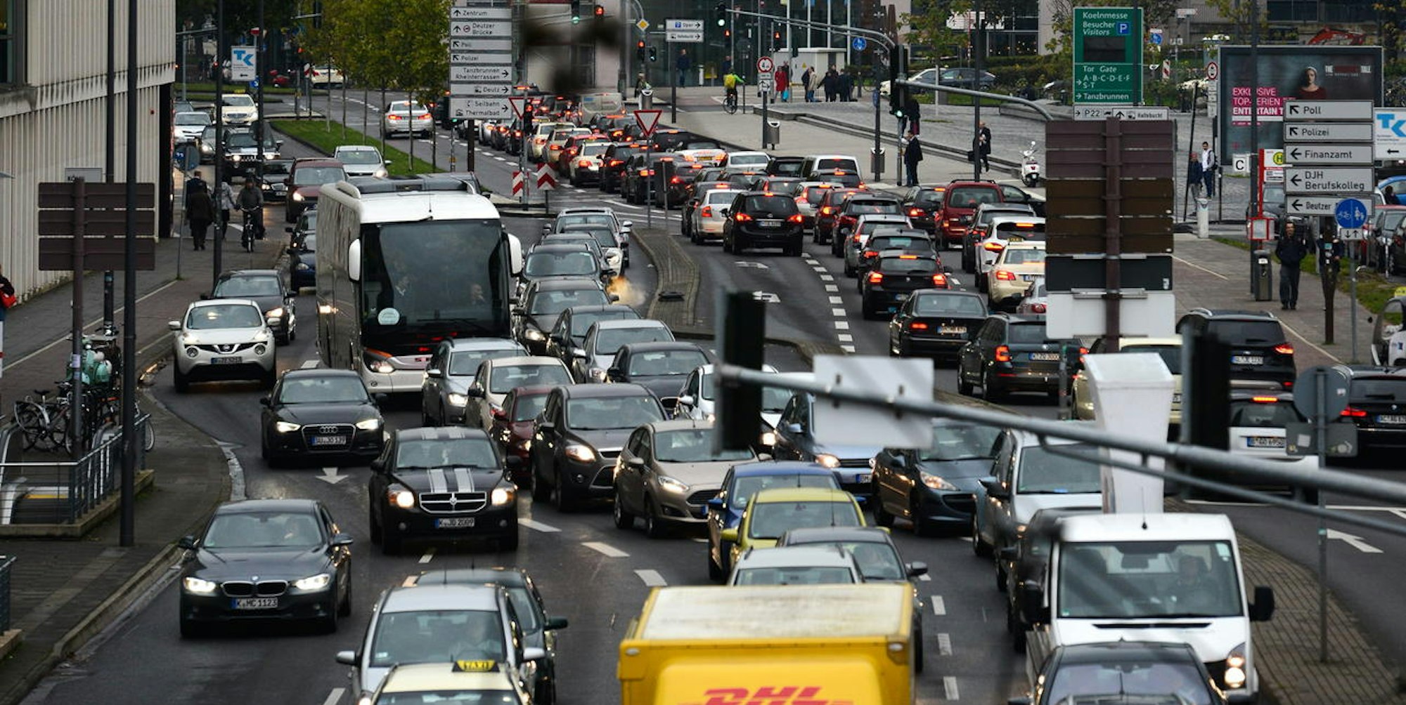 cob_20171009_Stau_und_KVB_1