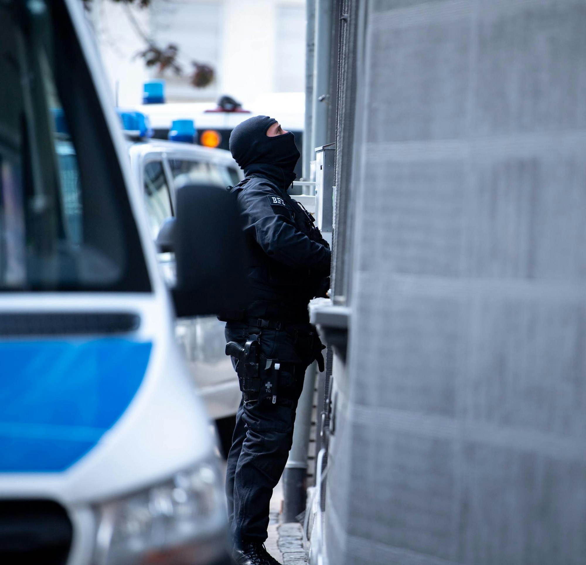 Razzia Euskirchen Polizist