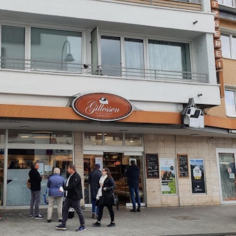 sues Gillessen 2 (1)