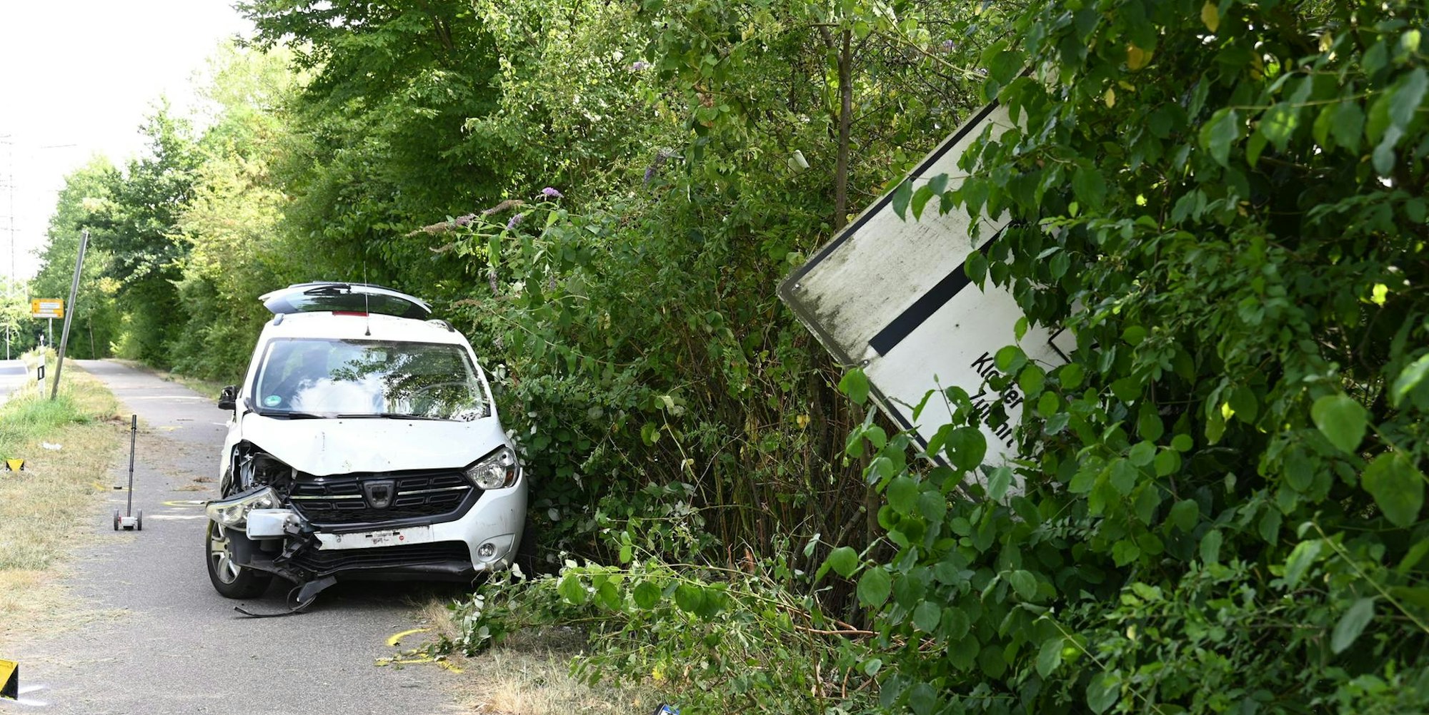 Notarzt Blaulicht Symbolbild