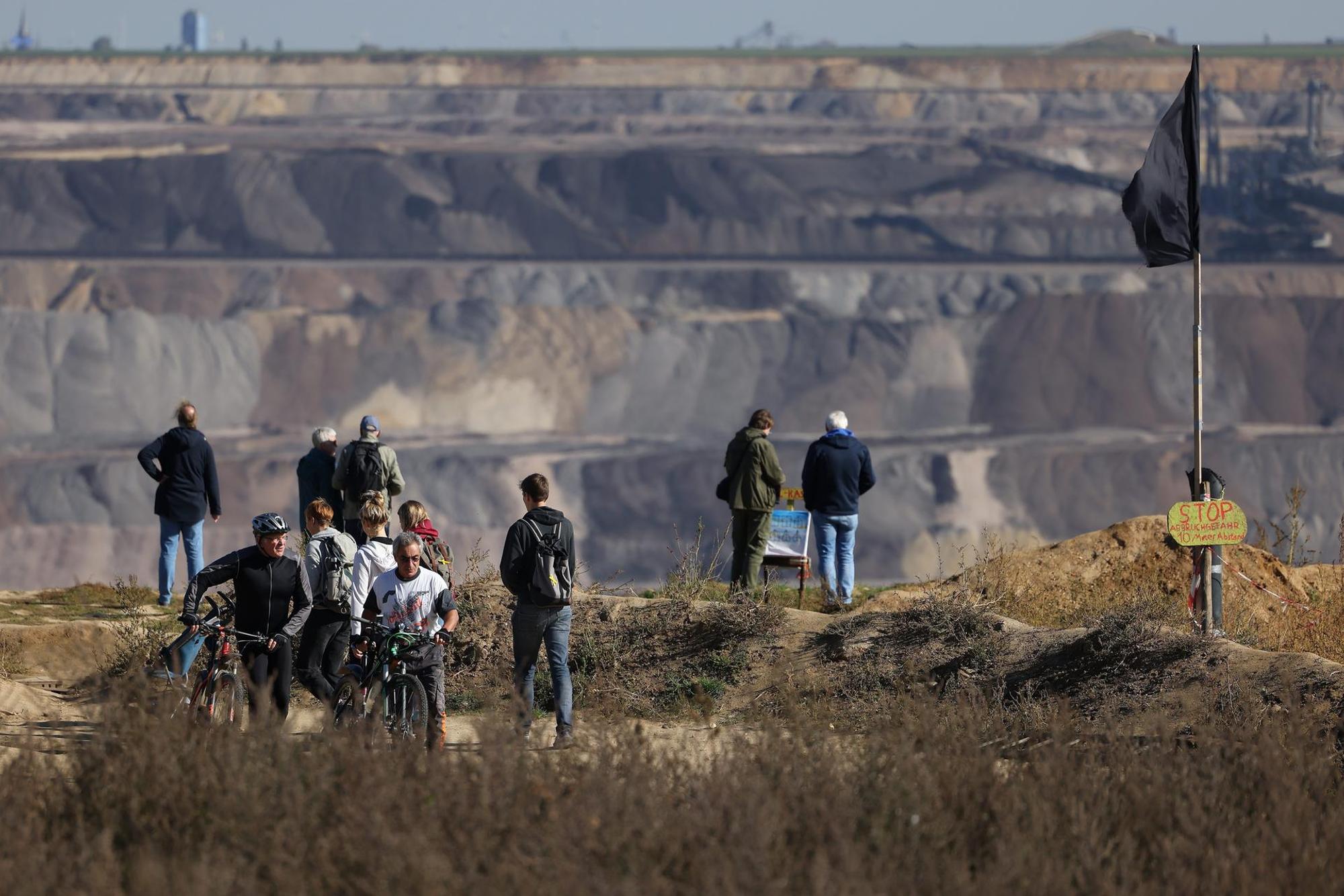 Demonstranten Hambacher Forst Lützerath