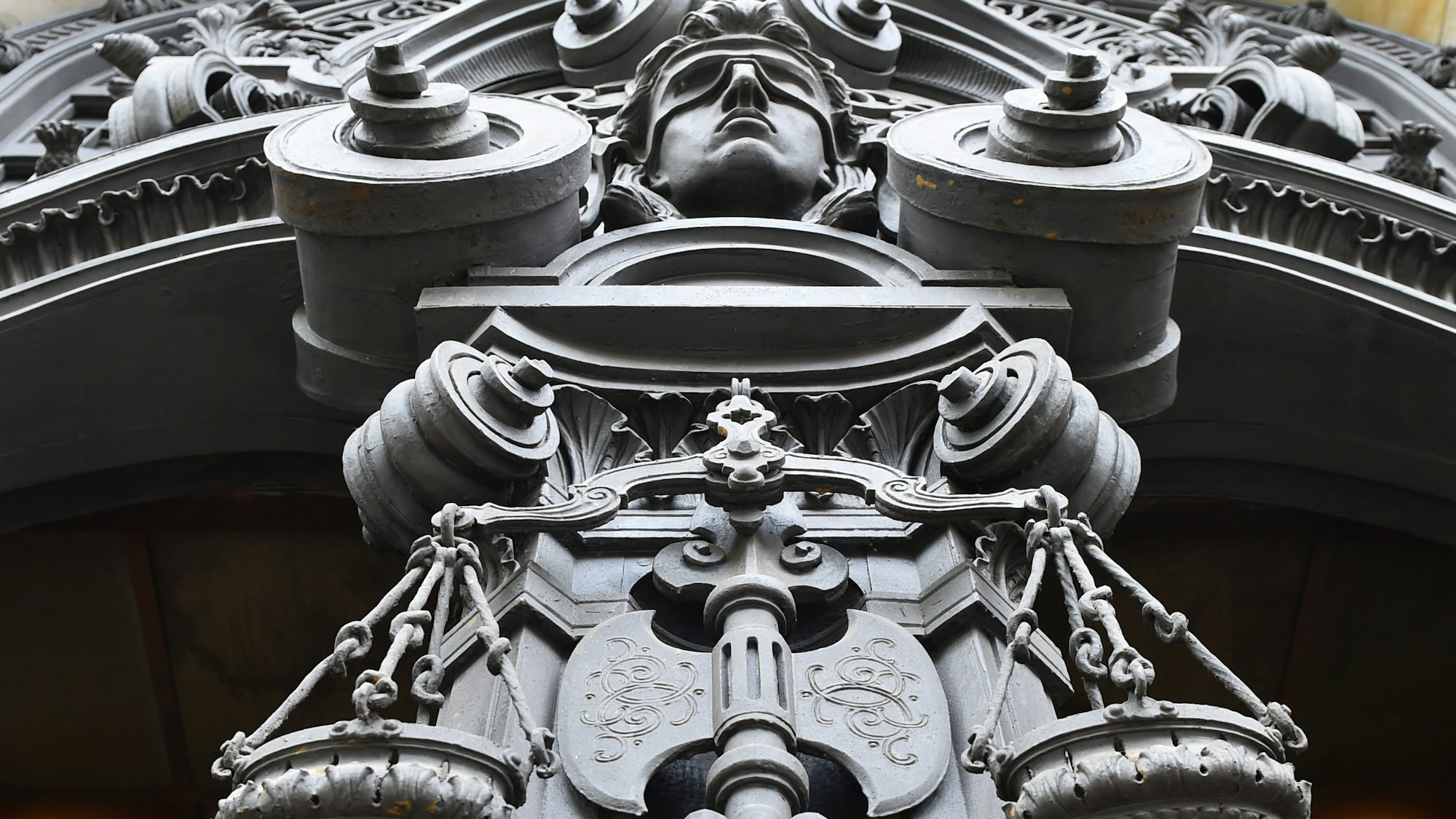 Justitia am Gericht