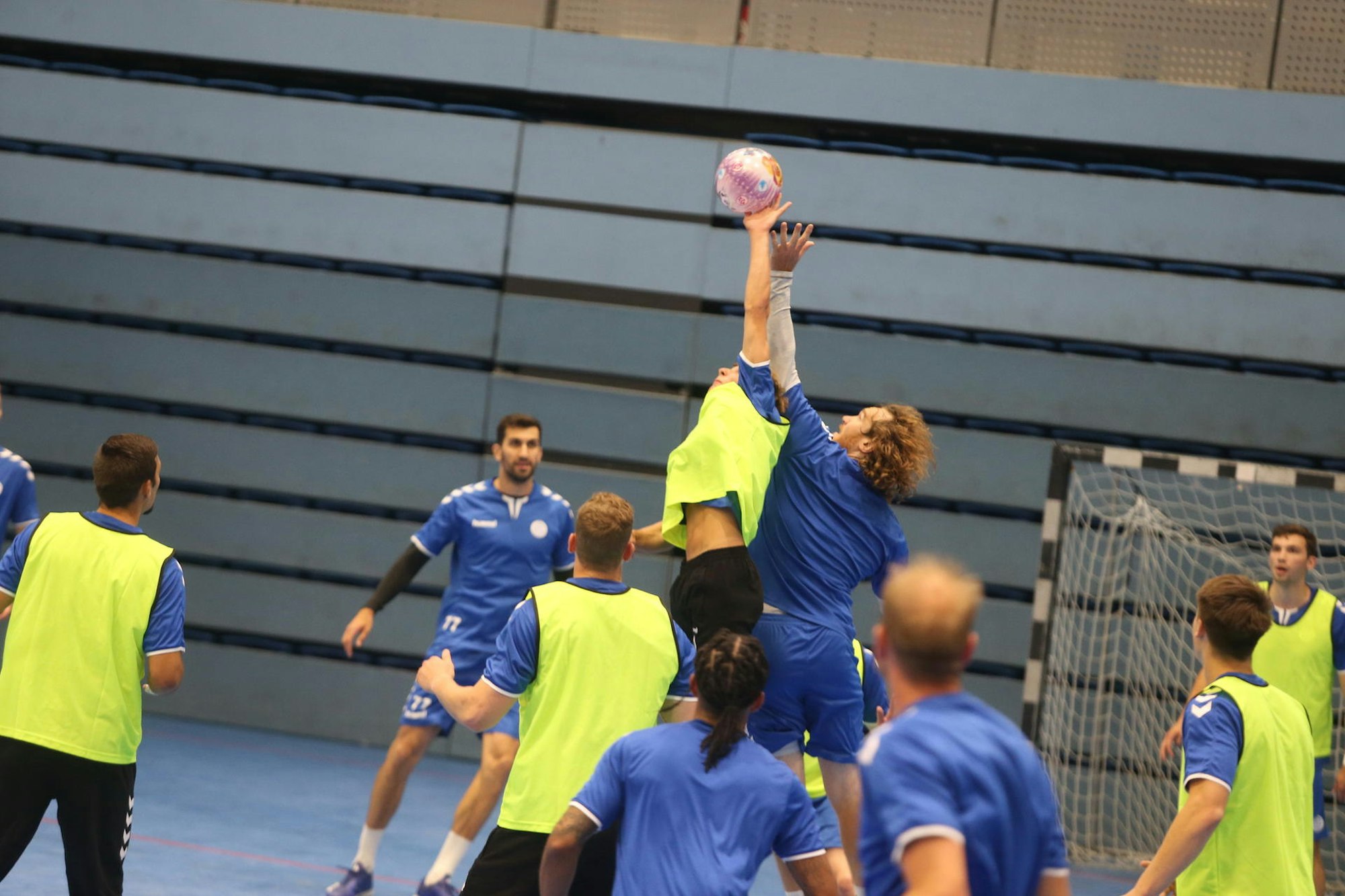 Trainingsauftakt Schwalbe Arena