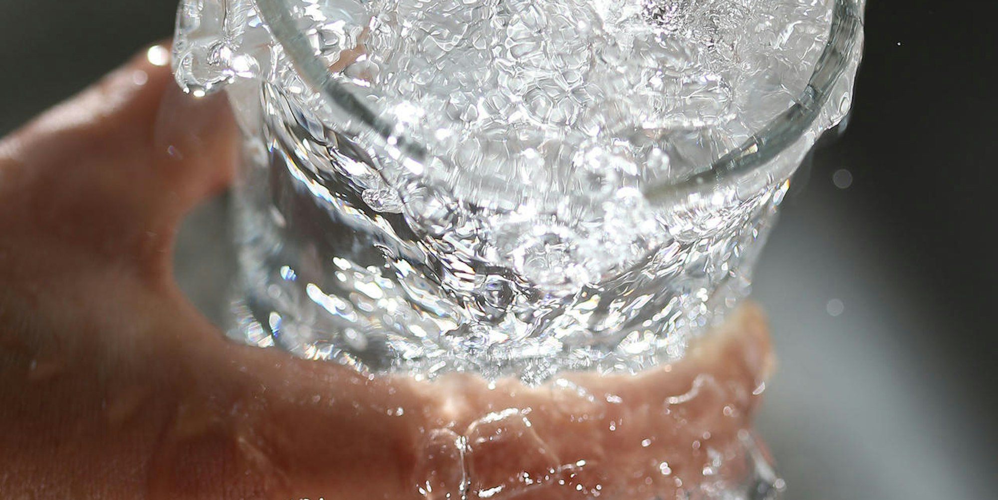Wasser Glas