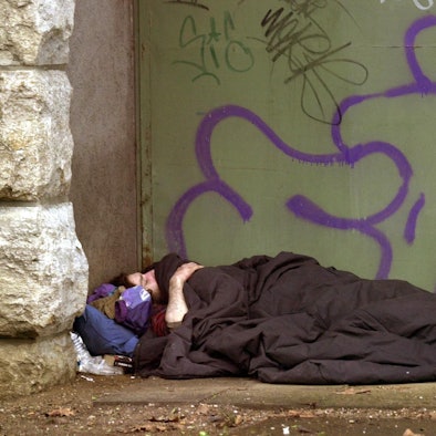 Wohnungsloser Mensch Köln dpa