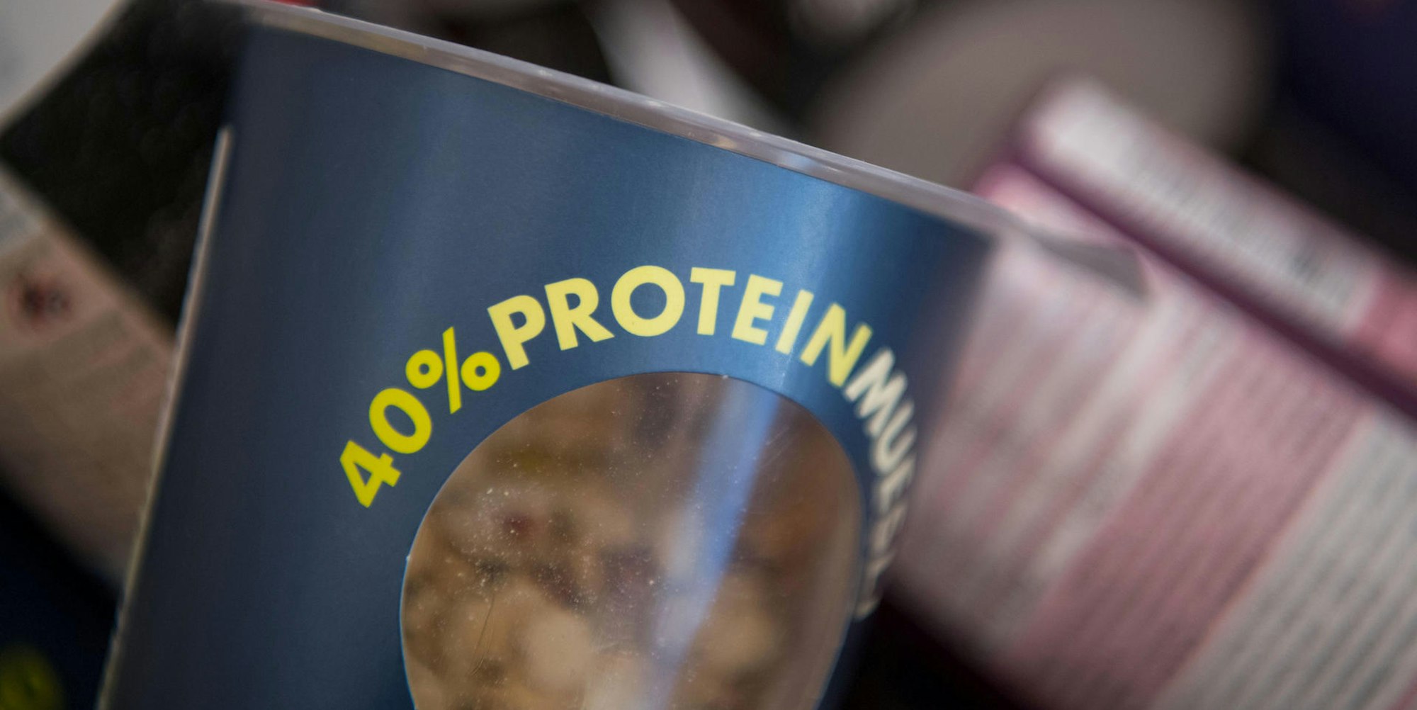 Müsli_mit_Protein_Eiweiß_dpa