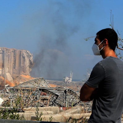 Beirut Mann mit Maske