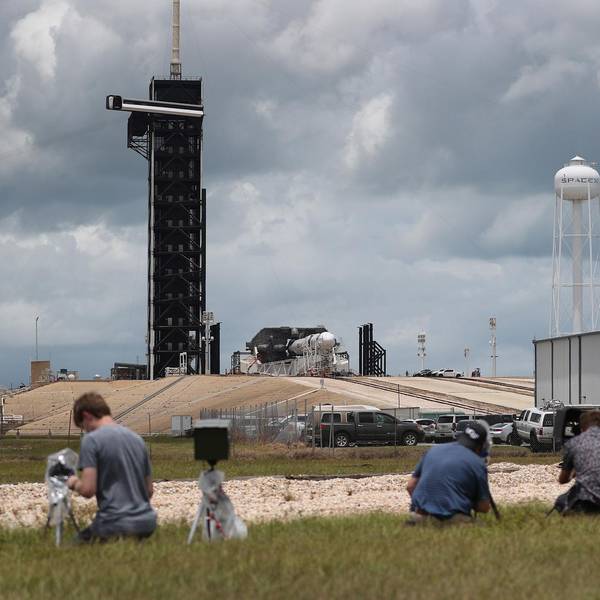 Space Cape USA NASA