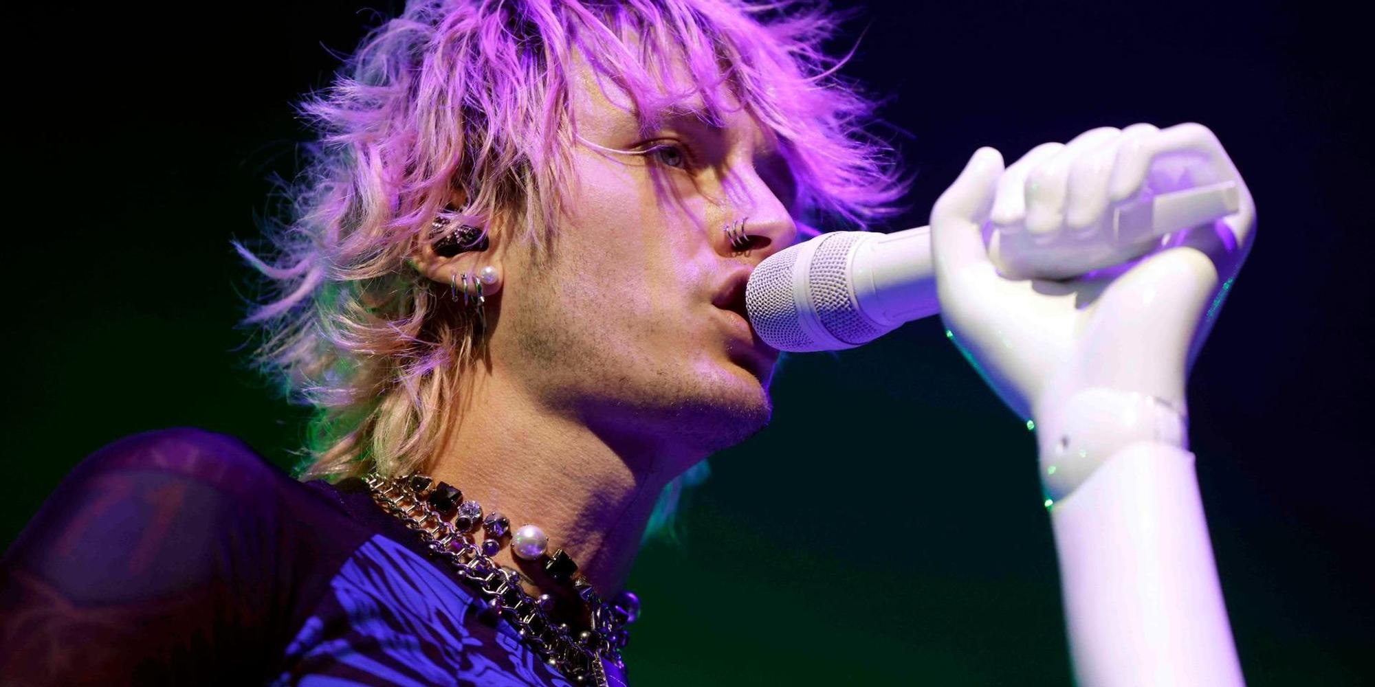 Machine Gun Kelly (1)