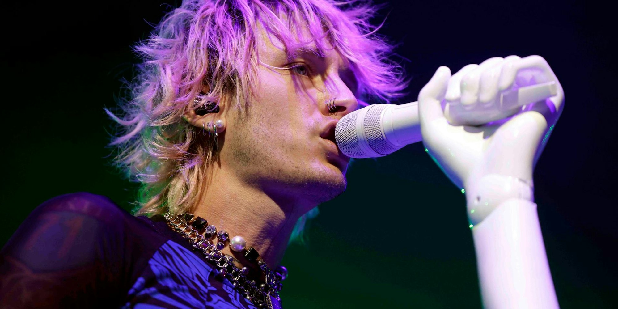 Machine Gun Kelly (1)