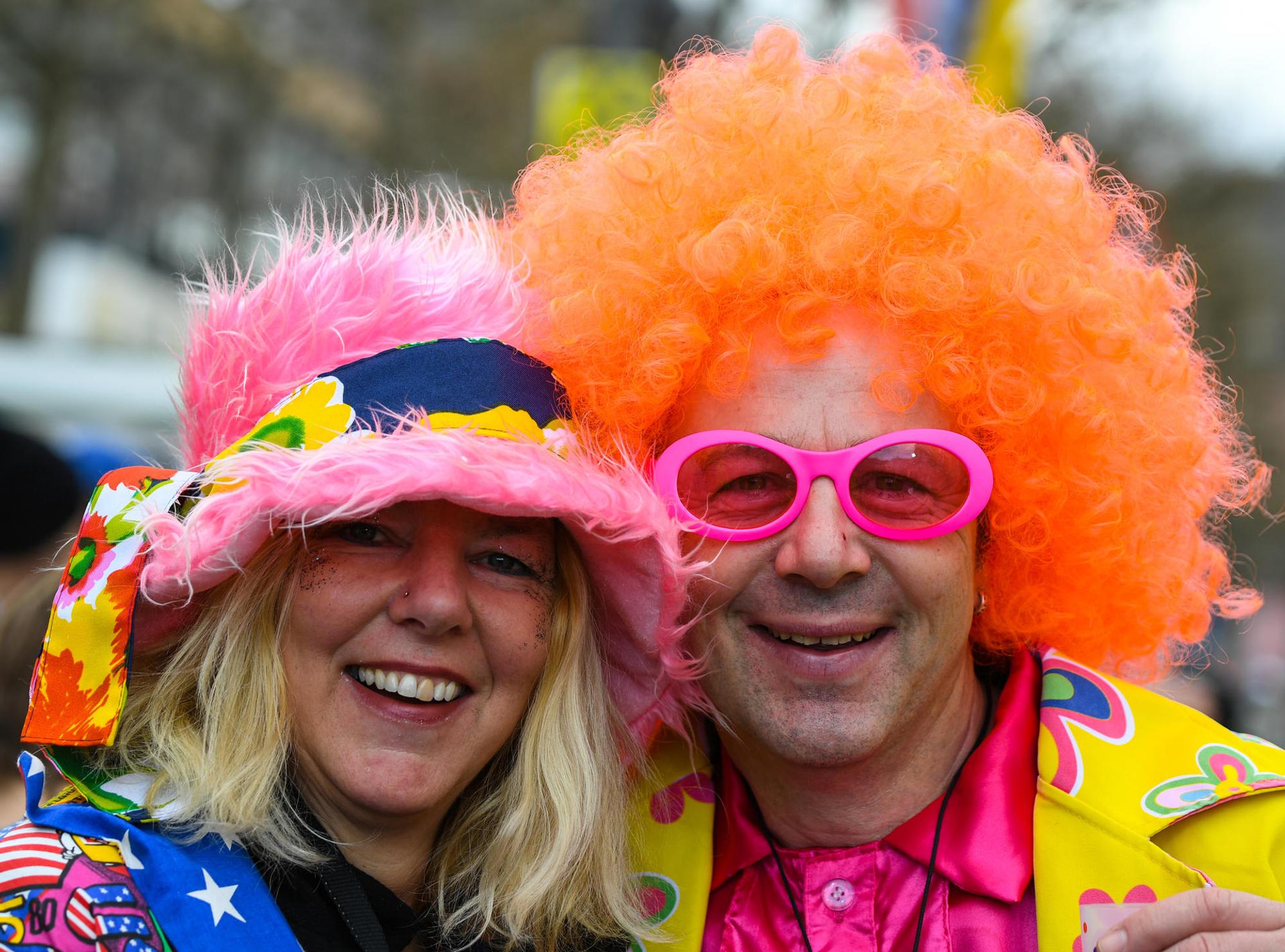 Bad Taste Kostüme Bunt