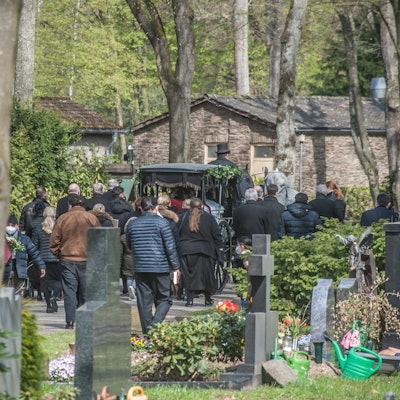 beerdigung_adam_goman_LE-leverkusen09042021ALF_0026