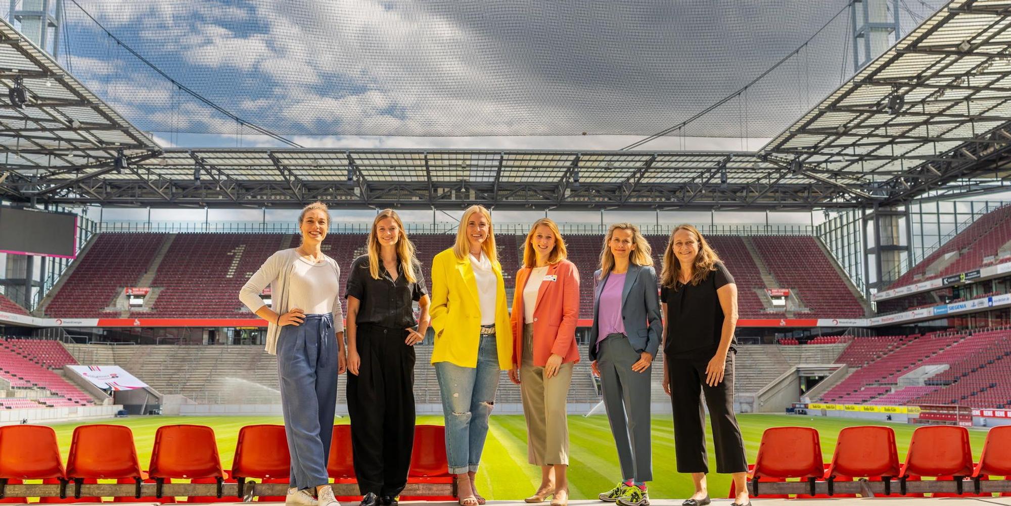 Pressefoto_Macherinnen_Meetup_RheinEnergieSTADION_Panel_