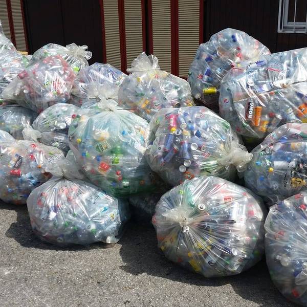Getraenke_Plastikmuell_Flaschen_Stuttgart