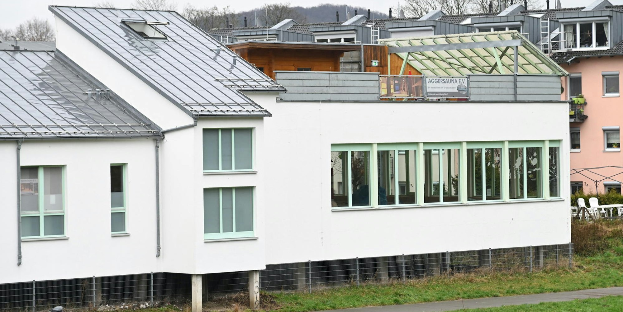 Hallenbad „Badino“ in Overath: Stadt will Vertrag mit Aggersauna e.V ...