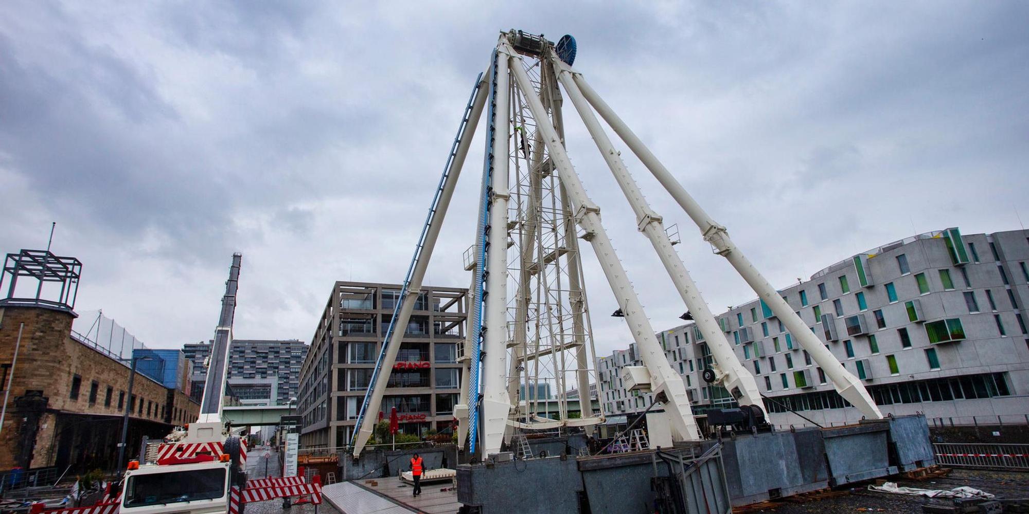 20200605_tb_Aufbau_Riesenrad_001_2