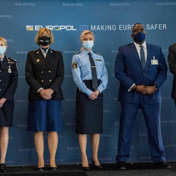 Europol 800 Festnahmen