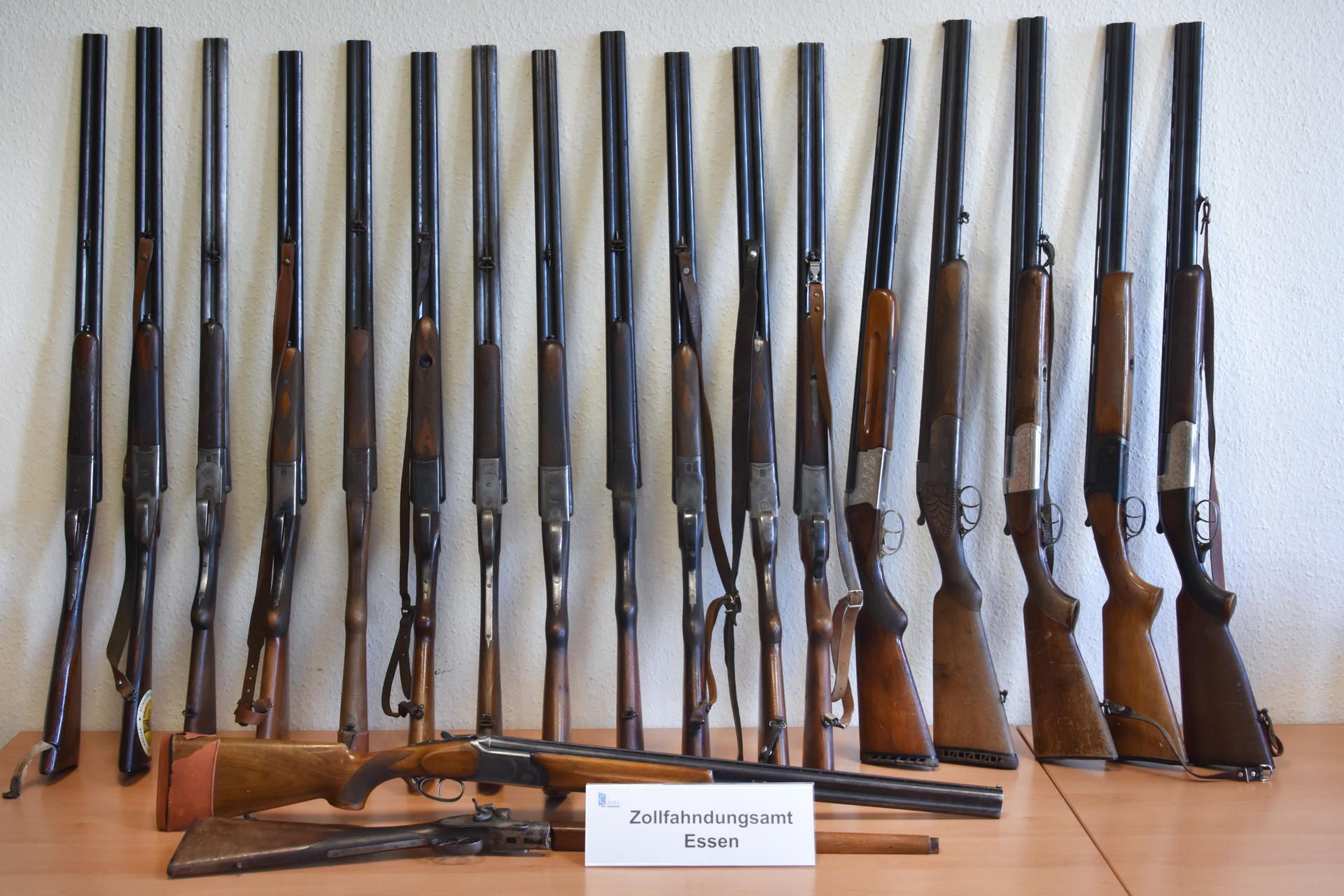 Zoll_stellt_18_illegale_Flinten_sicher