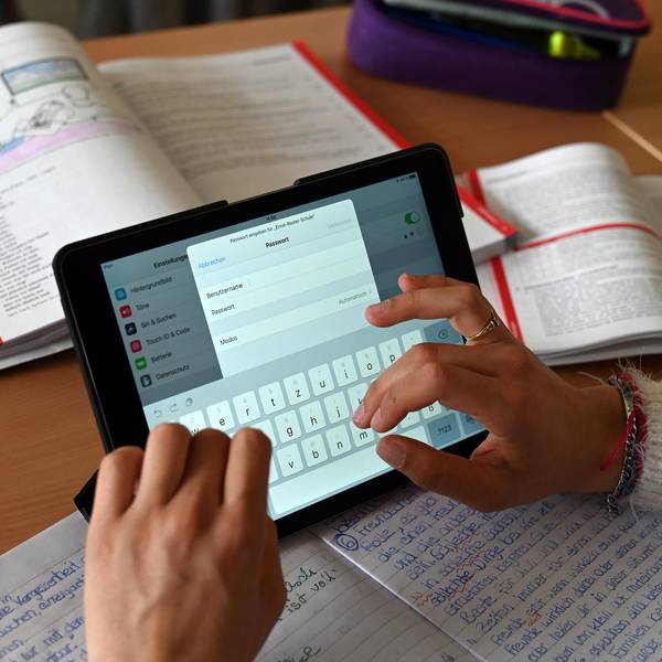 Kerpen Schulen WLAN Symbol
