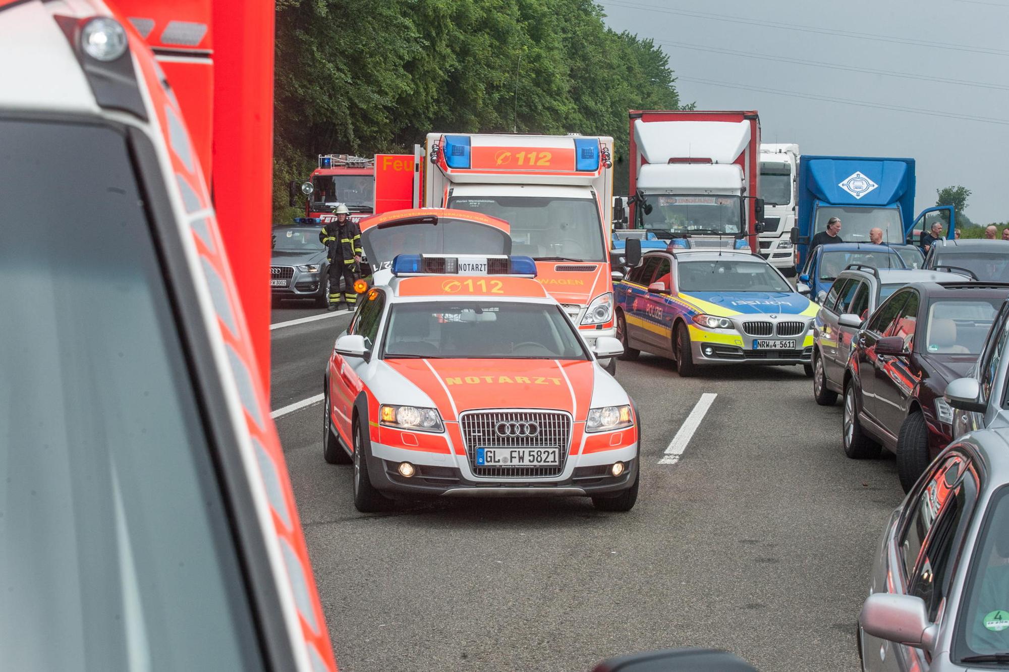 leverkusen-unfall-a1ALF_9358