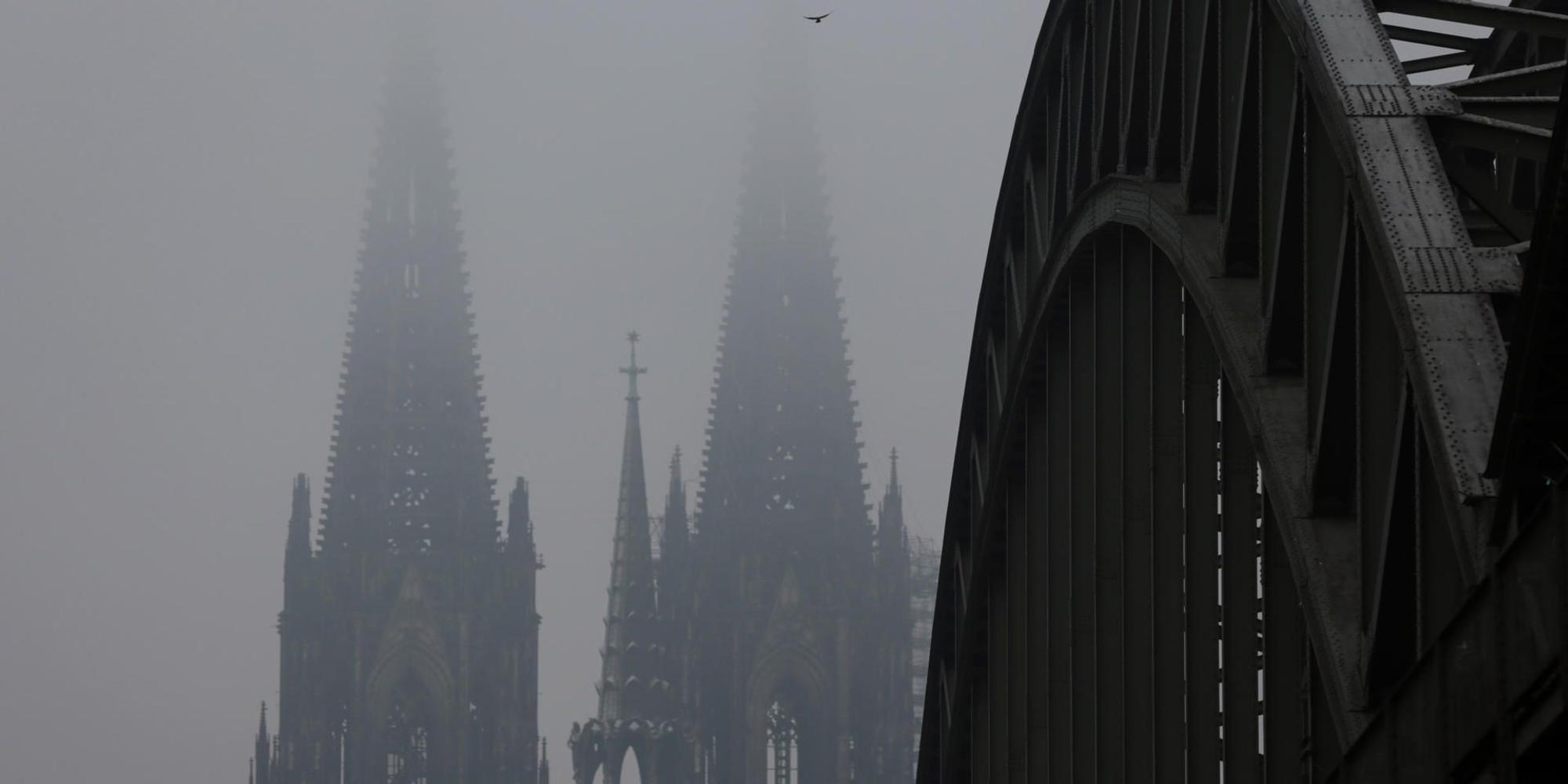 Köln Dom Nebel