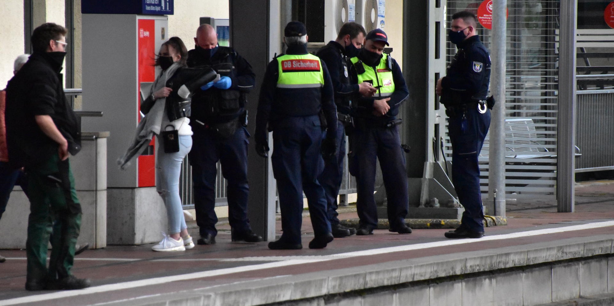 Maskenpflicht_Kontrolle