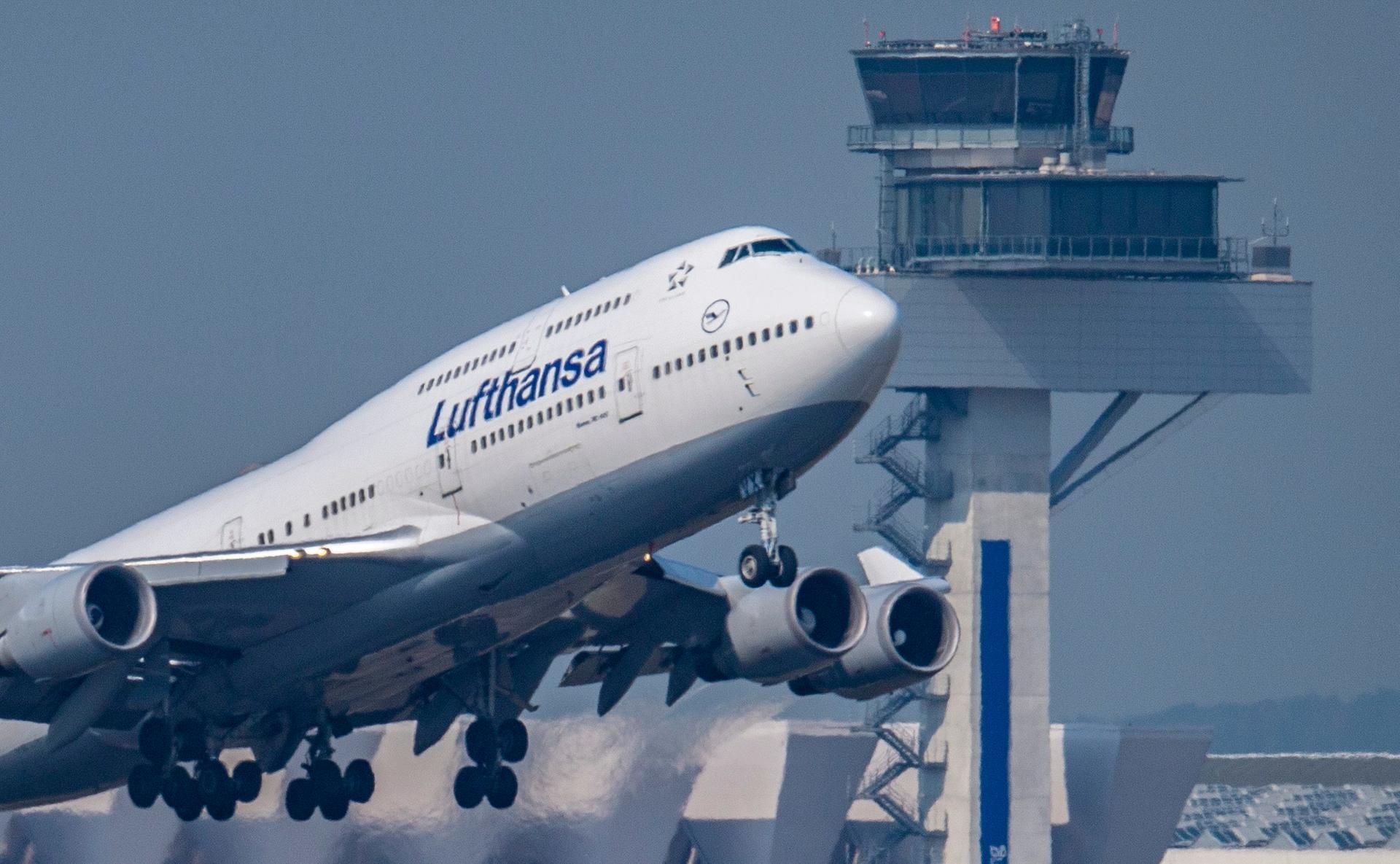 Lufthansa dpa 250722