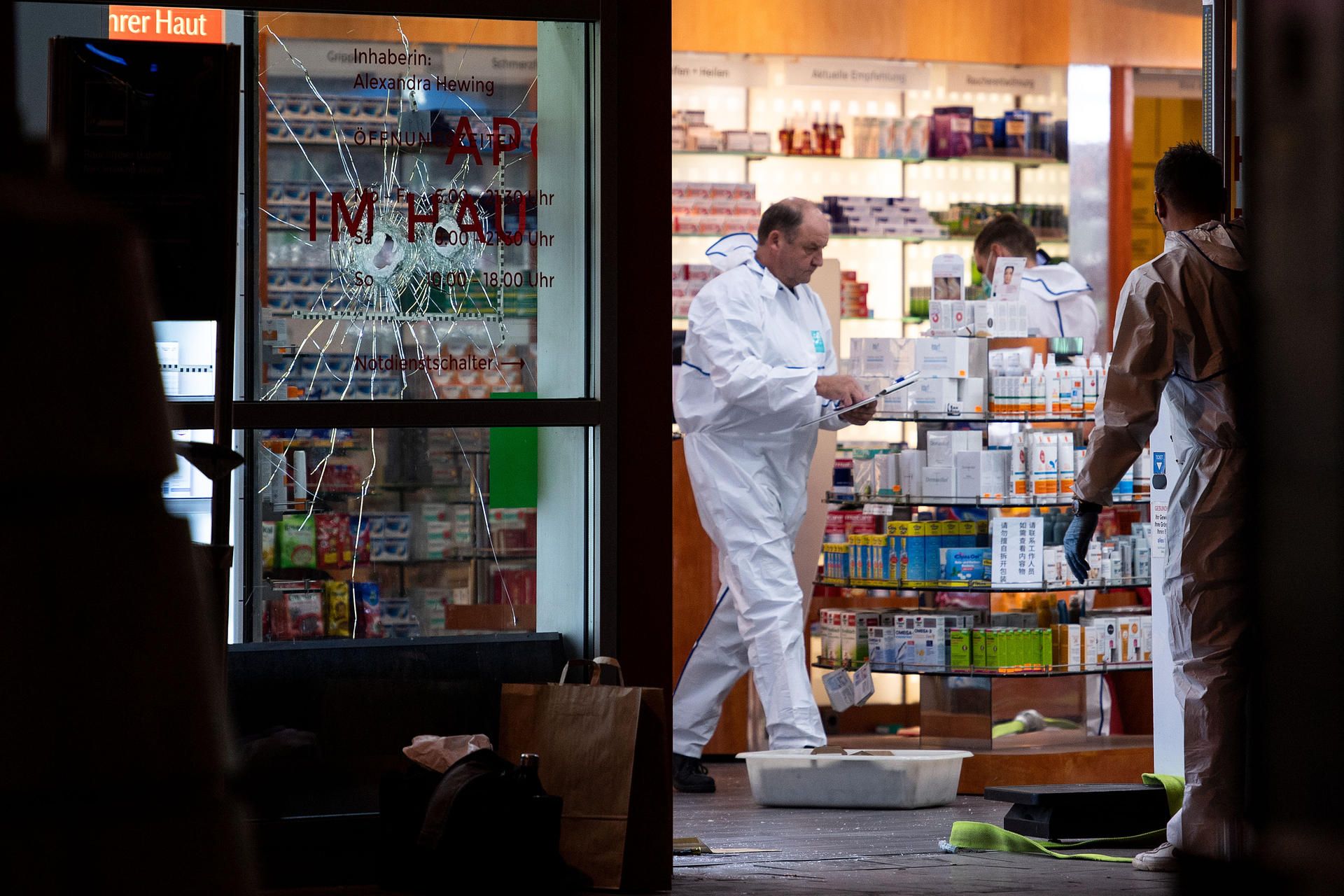 Spurensicherung in Apotheke