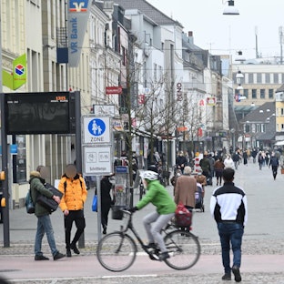 Innenstadt Fussgängerzone 080321