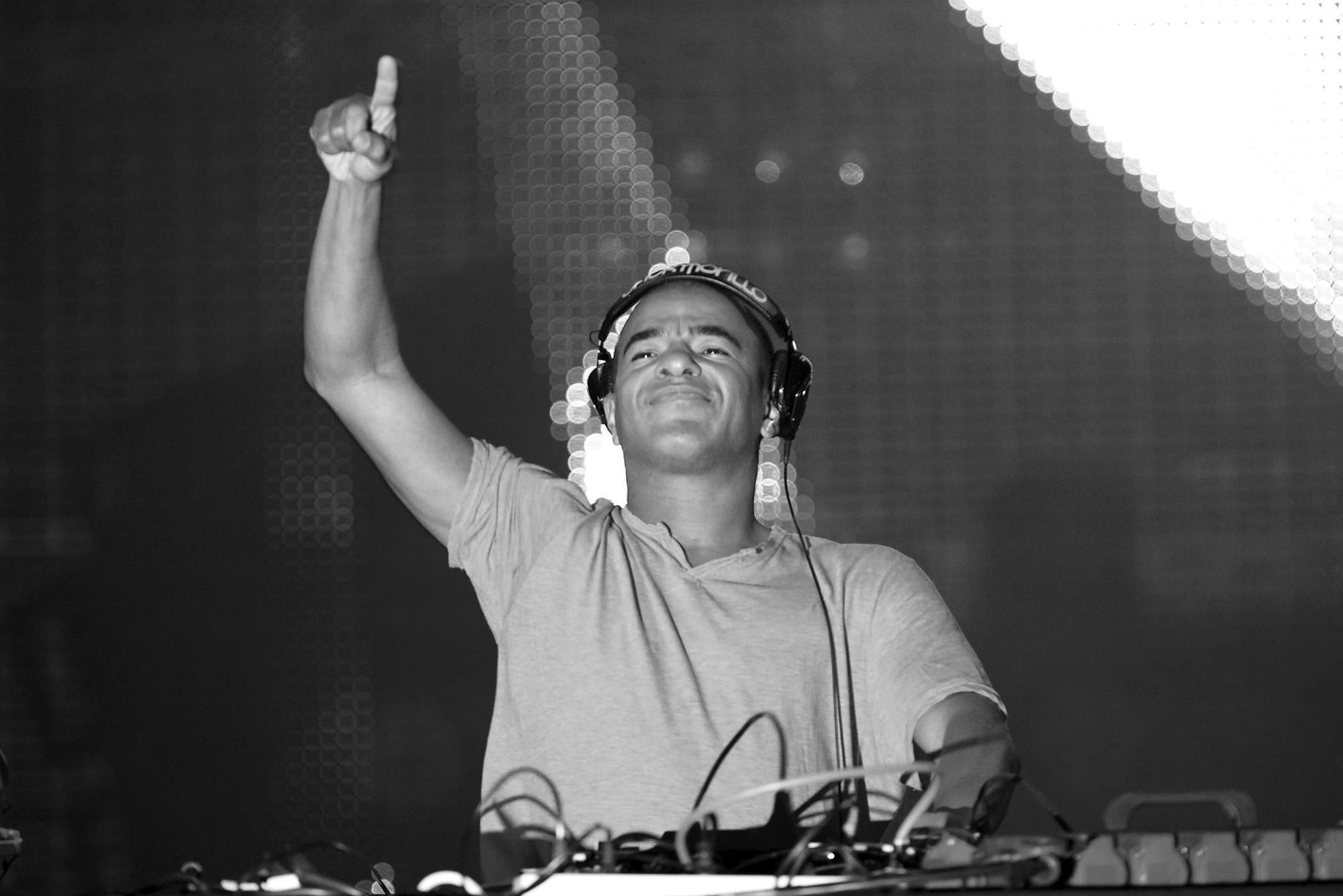 DJ Morillo s-w