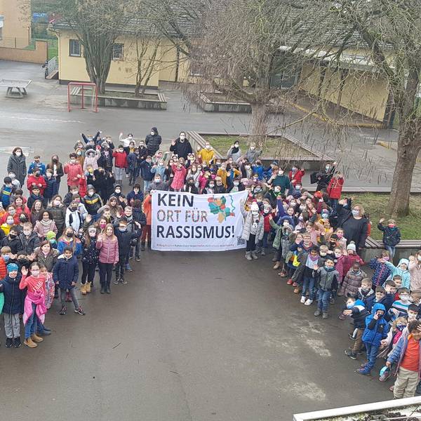 20220224-bed-kein-ort-fuer-rassismus-anton-heinen-schule (2)