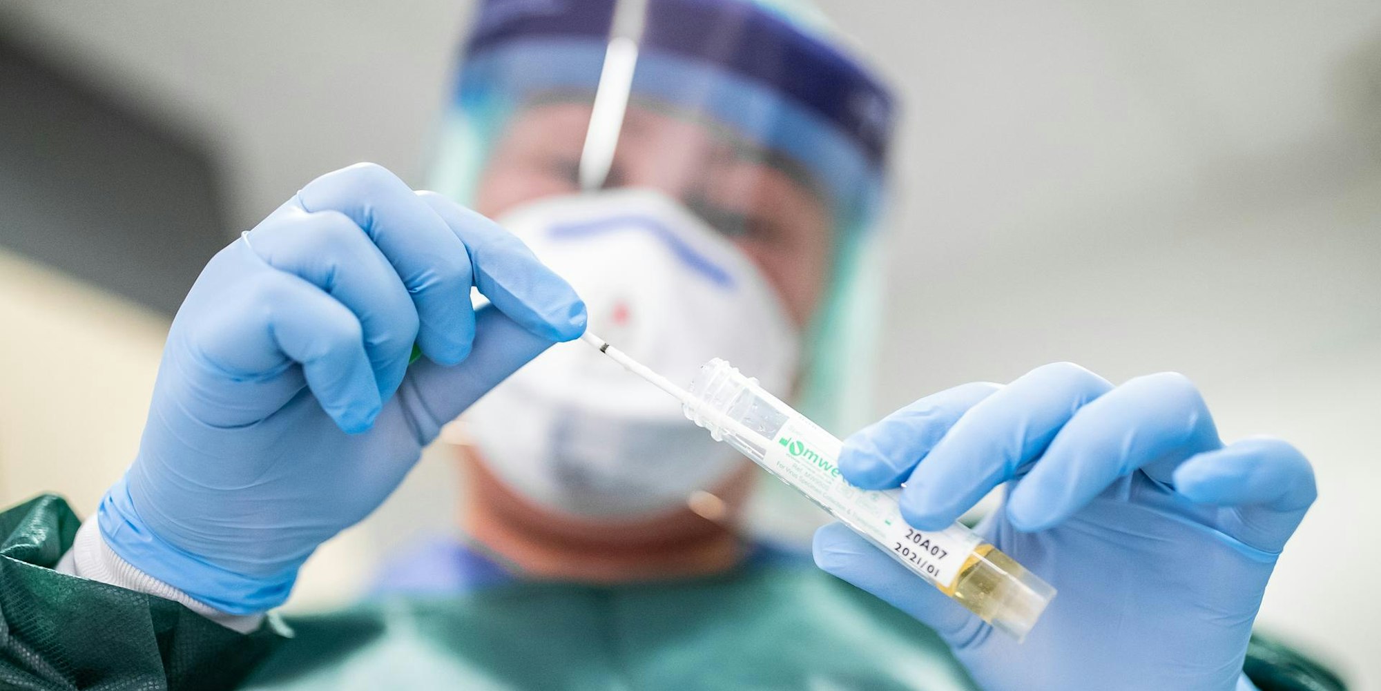 Corona Mundschutz dpa