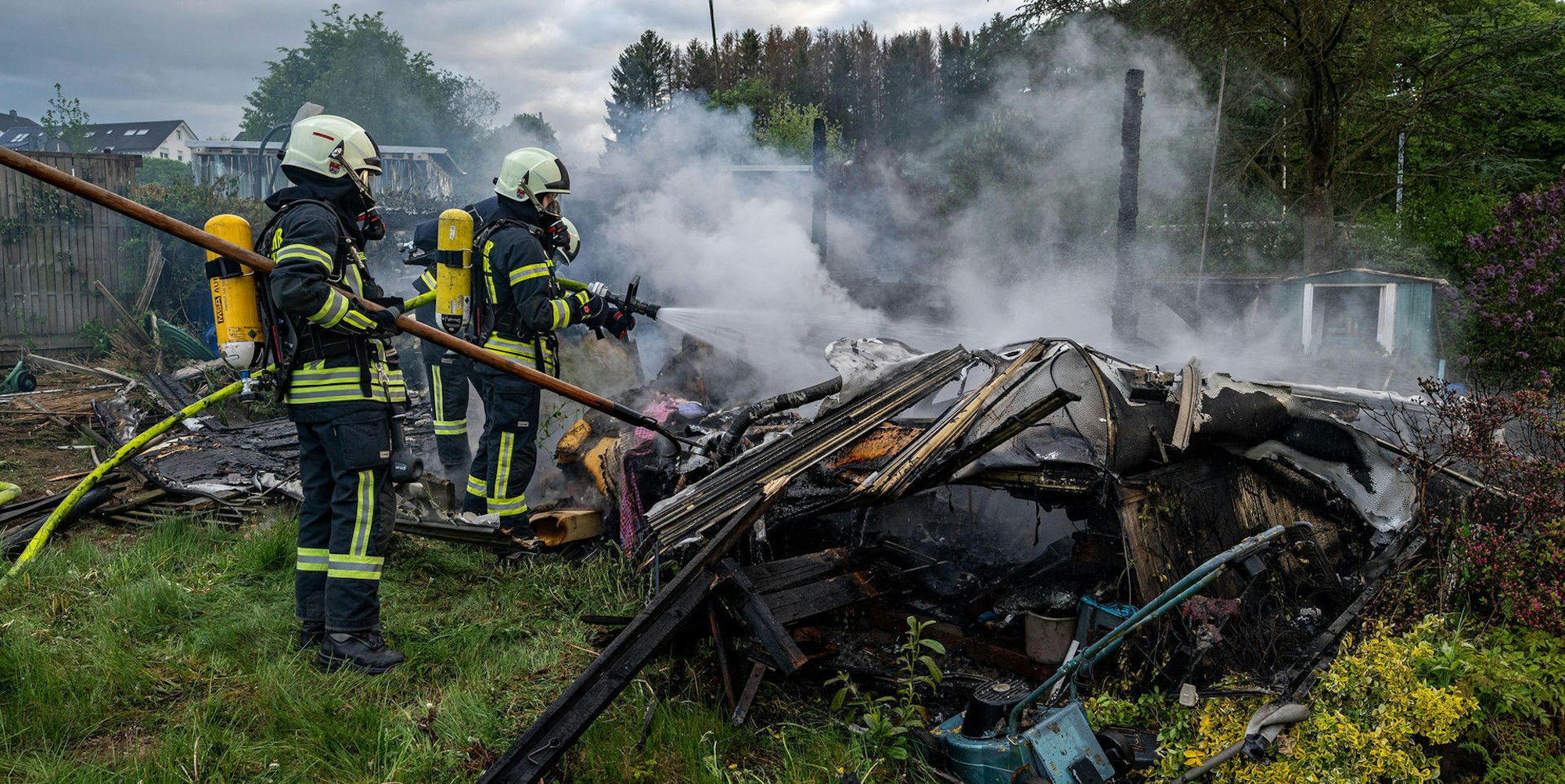 2020_05_11_Marienheide_Wohnwagenbrand_1