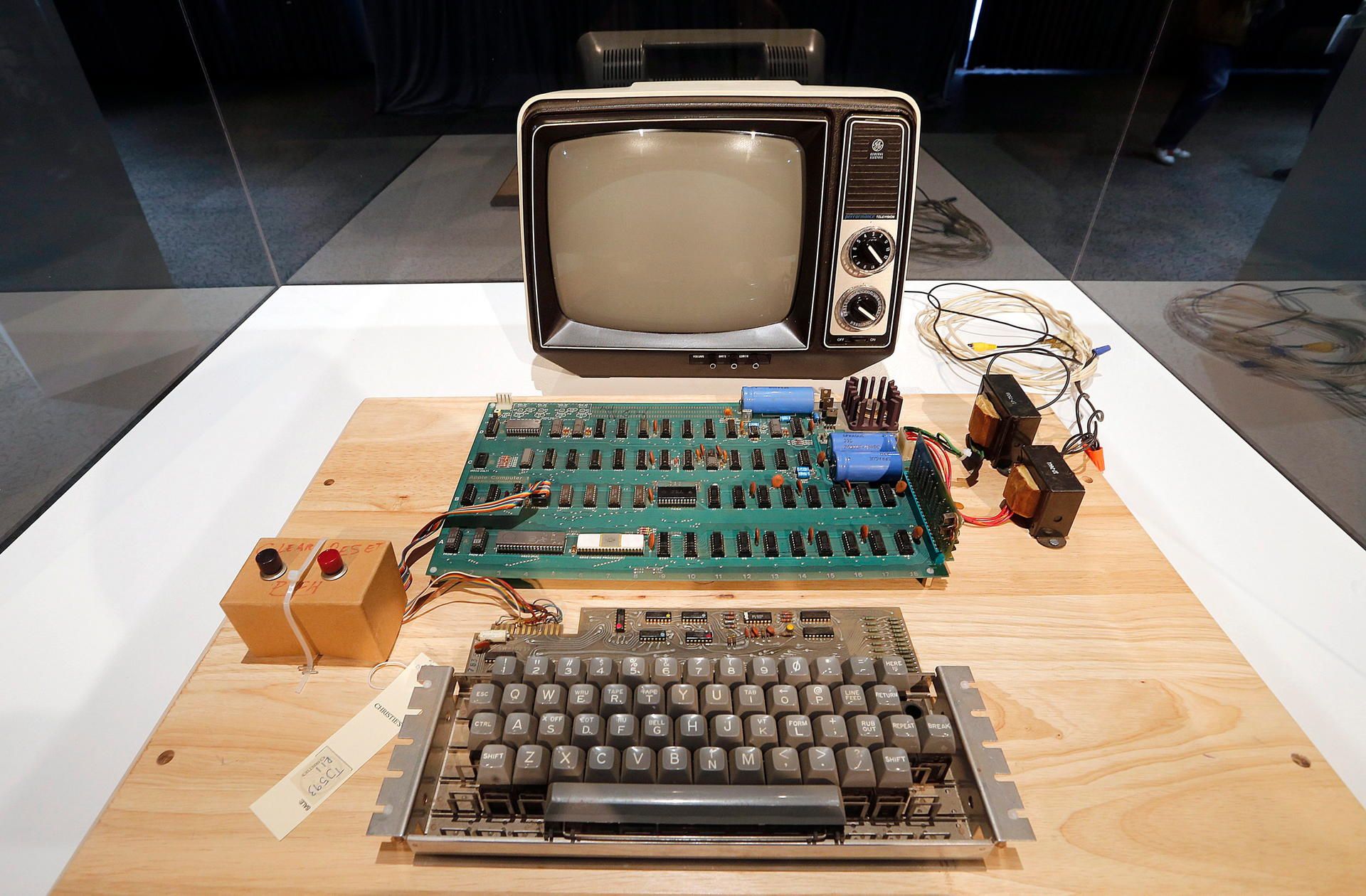 Apple 1