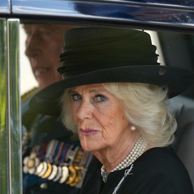 Camilla bei Trauerfeier