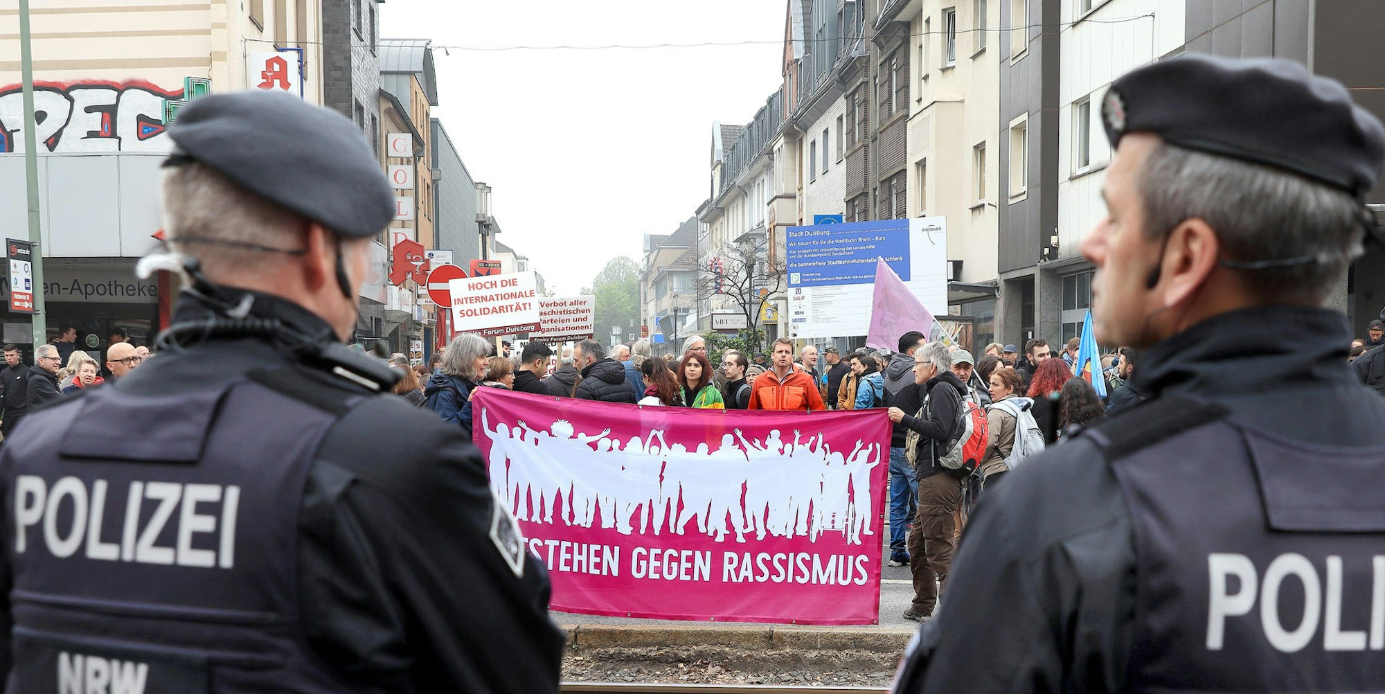 Polizei 1 Mai Duisburg
