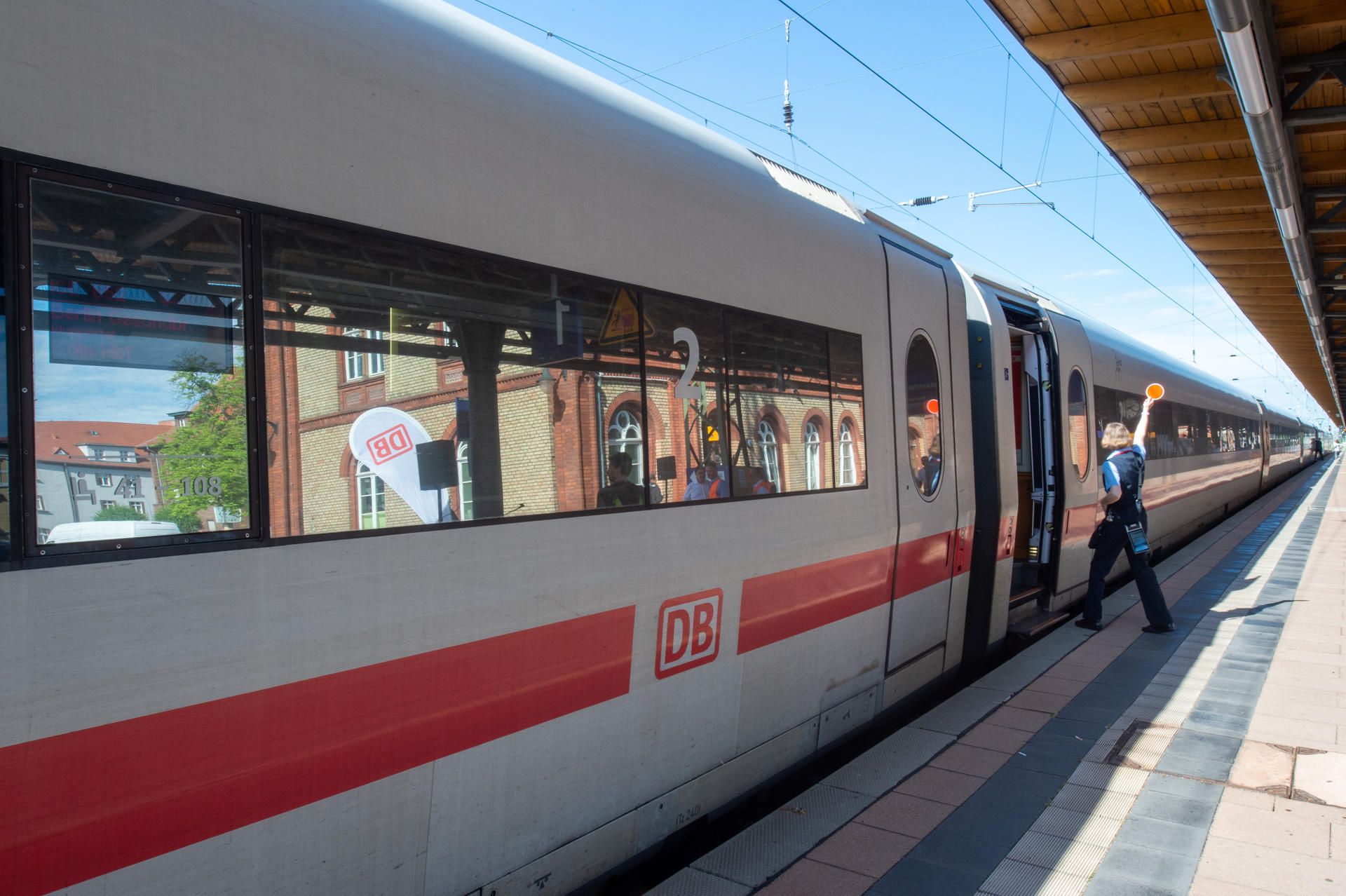Deutsche Bahn ICE dpa