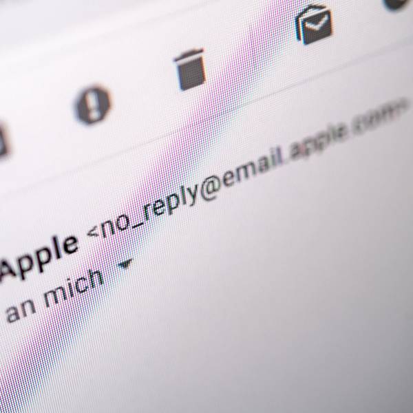Mail Symbolbild DPA 150120