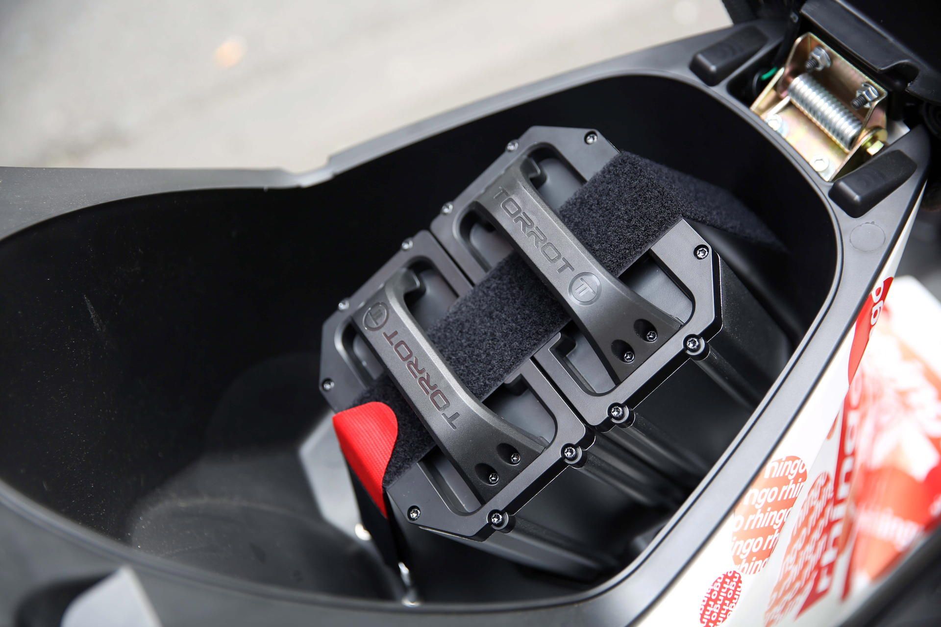 nab190705_E-Roller_07