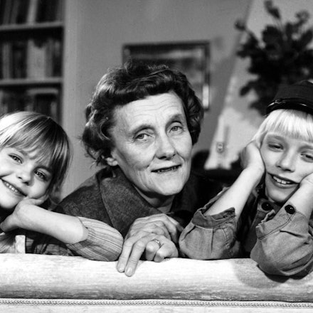 Astrid Lindgren mit Michel-Darstellern